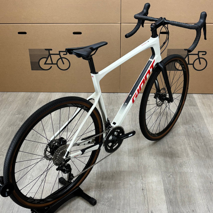 Used Giant Revolt Advanced 2, Carbon Gravel Bike, Shimano 105, 2020, XL 60cm