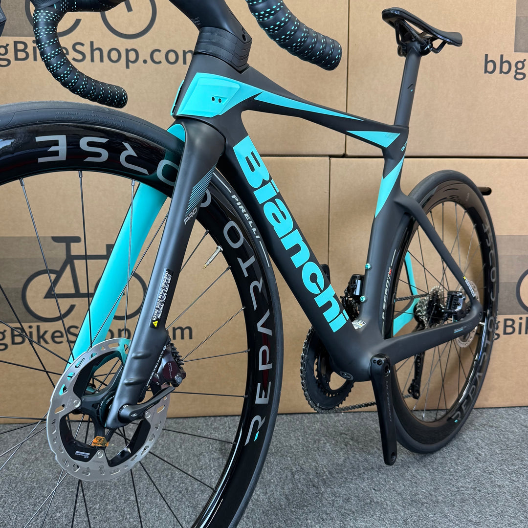 New Bianchi Oltre Pro, Ultegra Di2 12-Speed, Carbon Road Bike-2024, 50cm