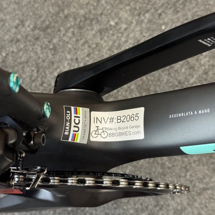 New Bianchi Oltre Pro, Ultegra Di2 12-Speed, Carbon Road Bike-2024, 50cm