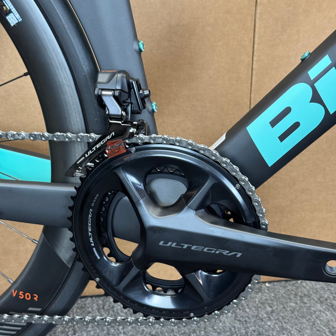 New Bianchi Oltre Pro, Ultegra Di2 12-Speed, Carbon Road Bike-2024, 50cm