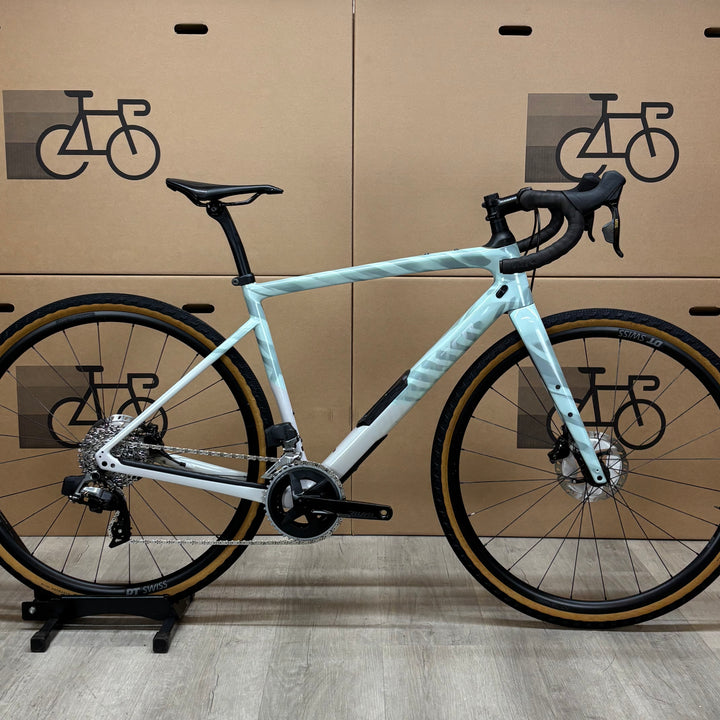 Used Specialized Diverge, Carbon Gravel Bike, SRAM Rival AXS, 56cm