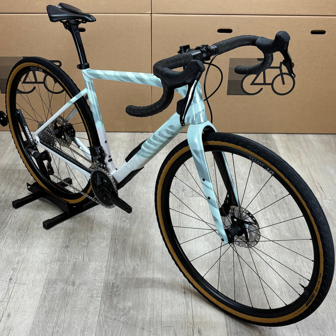 Used Specialized Diverge, Carbon Gravel Bike, SRAM Rival AXS, 56cm