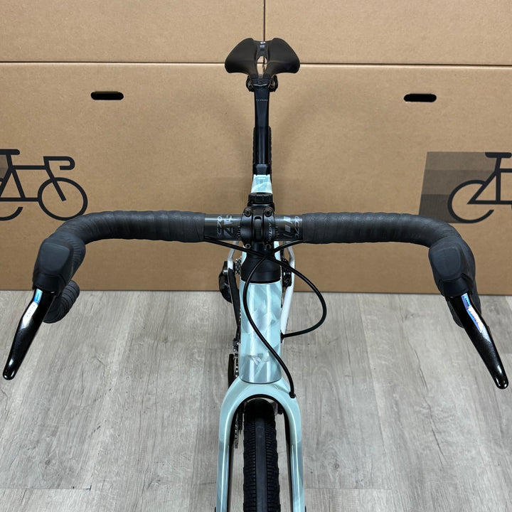 Used Specialized Diverge, Carbon Gravel Bike, SRAM Rival AXS, 56cm