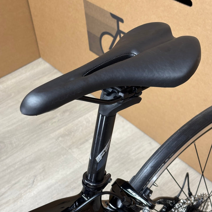 Used Orbea Orca, Carbon Road Bike New Shimano 105 11-Speed, 52cm