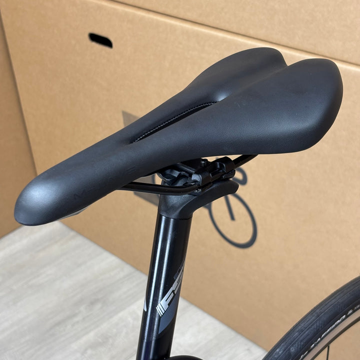 Used Specialized Tarmac, Carbon Road Bike, Shimano 105 11-Speed, 2017, 56cm