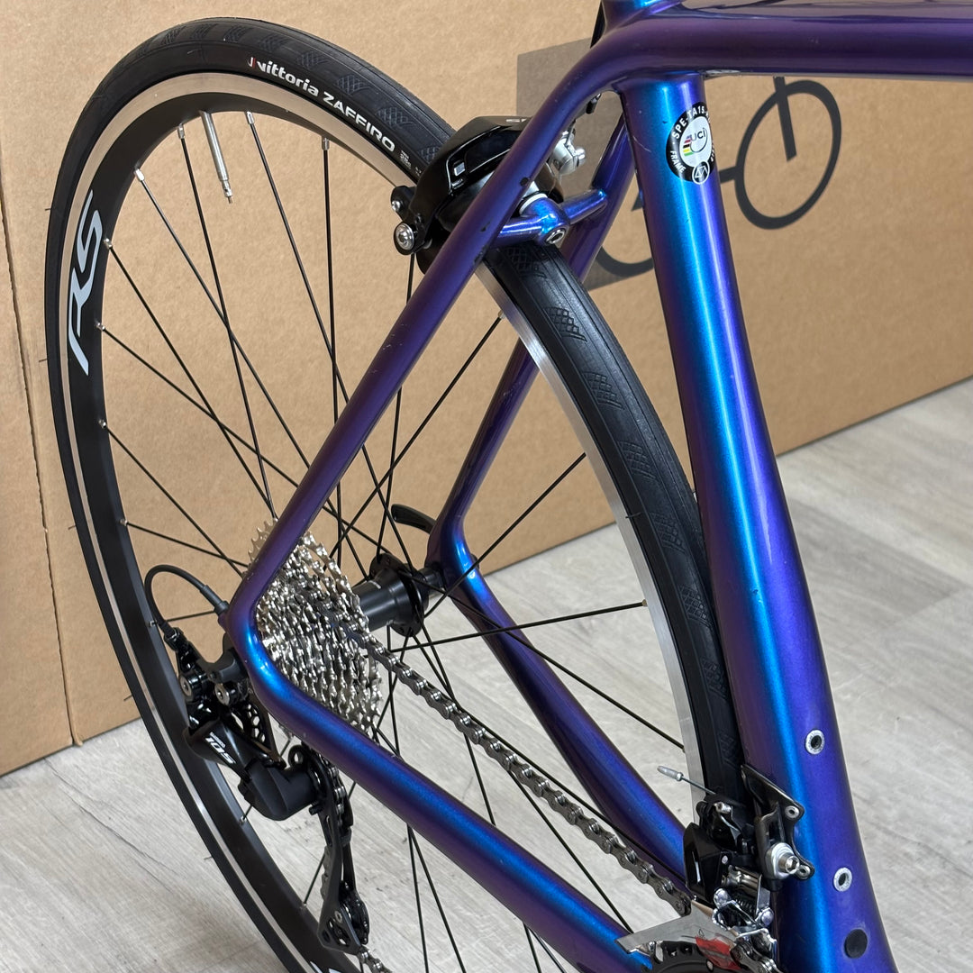 Used Specialized Tarmac, Carbon Road Bike, Shimano 105 11-Speed, 2017, 56cm