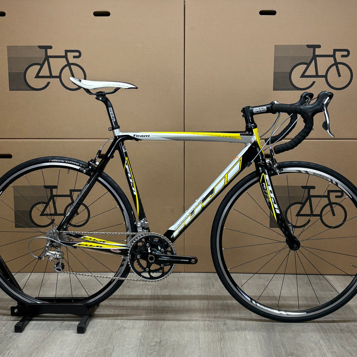 Used Fuji Team, Carbon Fiber Road Bike, 56cm