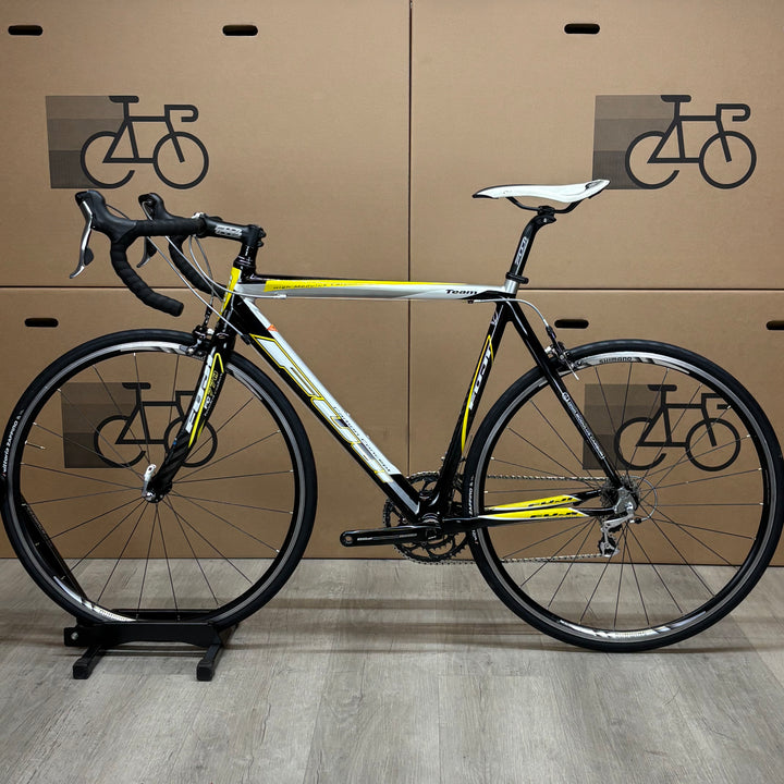 Used Fuji Team, Carbon Fiber Road Bike, 56cm
