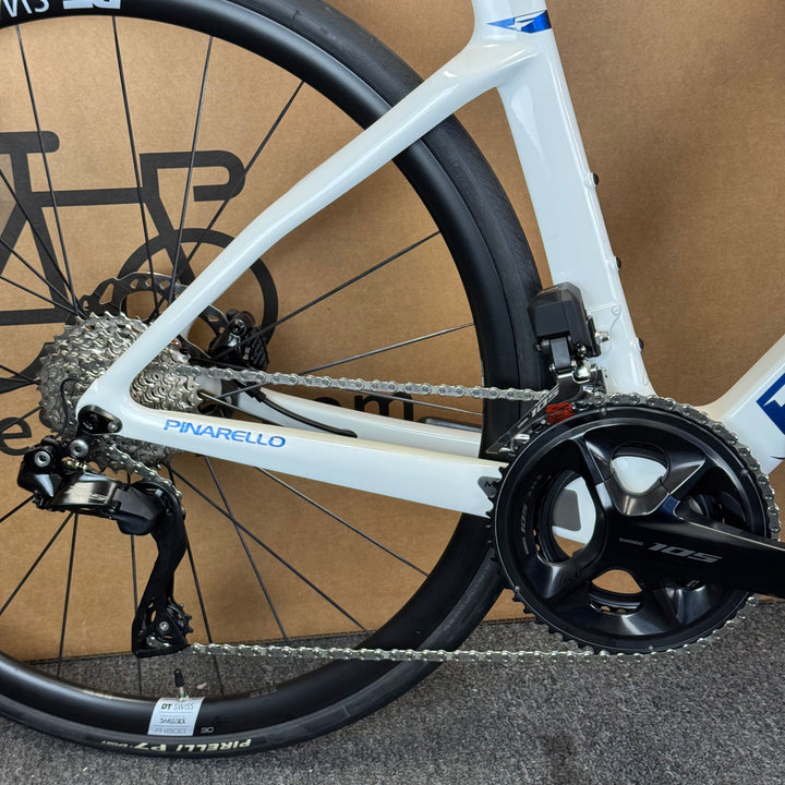 Demo Pinarello F5, 12-speed 105 Di2, Carbon Race Road Bike-2025, 51.5 (54cm)