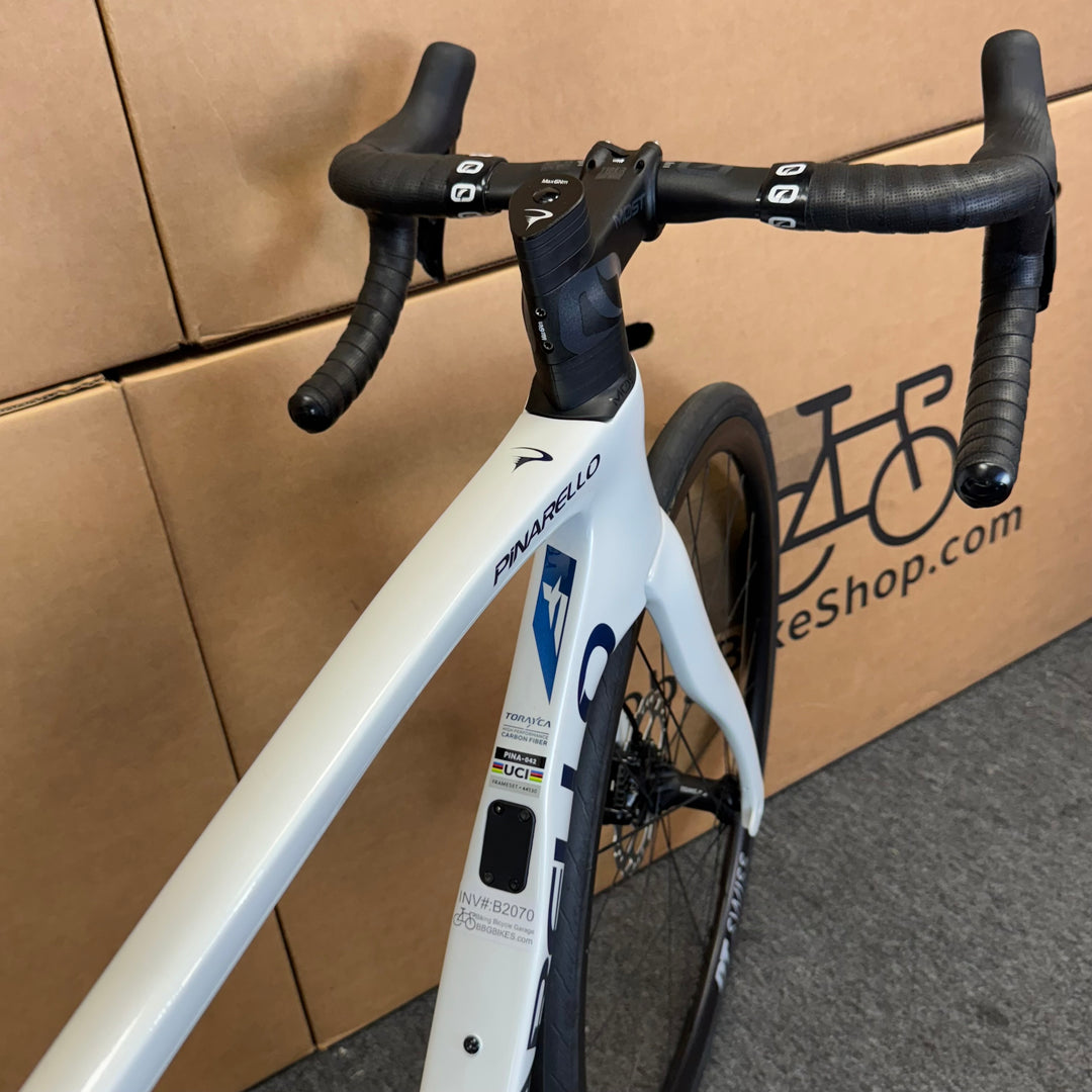 Demo Pinarello F5, 12-speed 105 Di2, Carbon Race Road Bike-2025, 51.5 (54cm)
