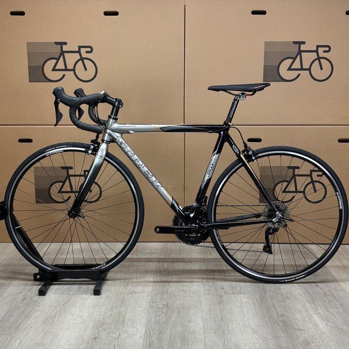 Used Trek Madone SL 5.2, Carbon Fiber Road Bike, Shimano 105 11-Speed, 54cm