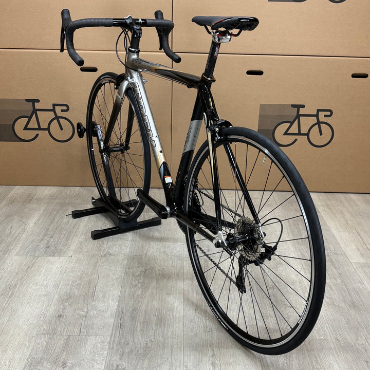 Used Trek Madone SL 5.2, Carbon Fiber Road Bike, Shimano 105 11-Speed, 54cm