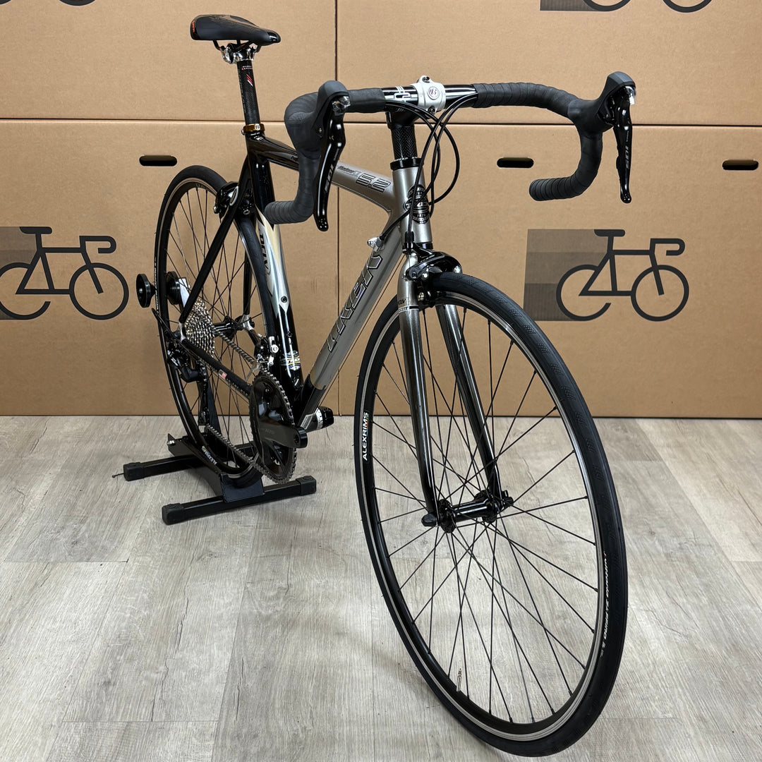 Used Trek Madone SL 5.2, Carbon Fiber Road Bike, Shimano 105 11-Speed, 54cm