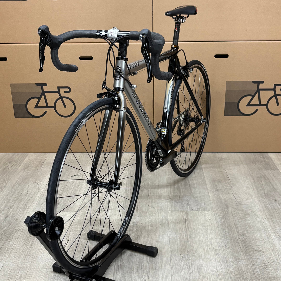 Used Trek Madone SL 5.2, Carbon Fiber Road Bike, Shimano 105 11-Speed, 54cm