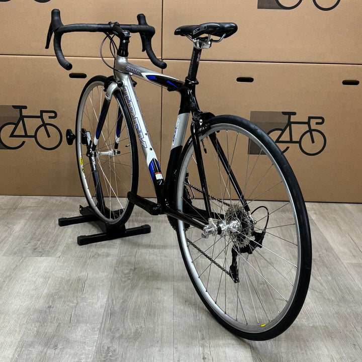 Used Trek 5000, OCLV Carbon Fiber Road Bike, Shimano 105 11-Speed, 52cm