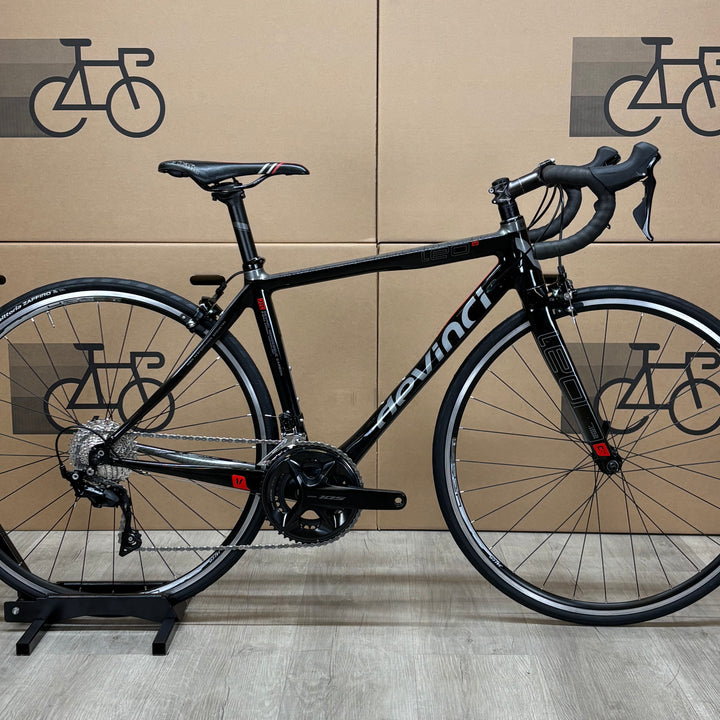 Used Devinci Leo, Carbon Fiber Road Bike Shimano 105 11-Speed, 52cm