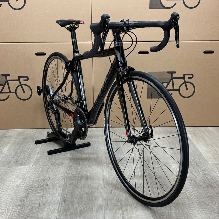Used Devinci Leo, Carbon Fiber Road Bike Shimano 105 11-Speed, 52cm