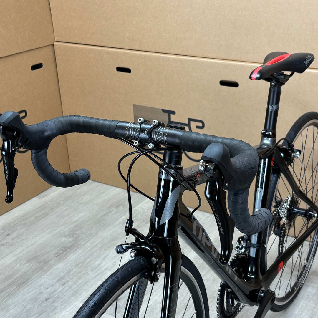 Used Devinci Leo, Carbon Fiber Road Bike Shimano 105 11-Speed, 52cm