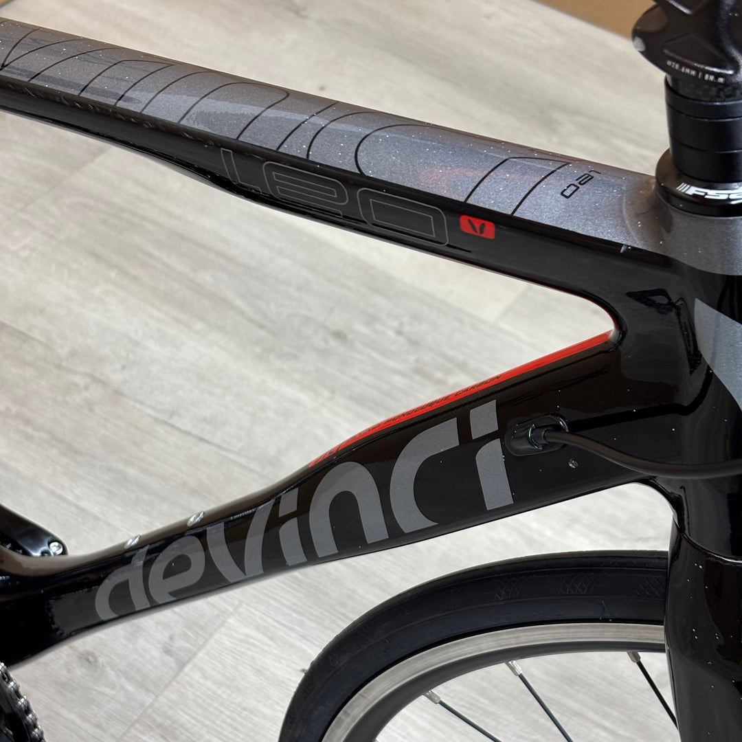 Used Devinci Leo, Carbon Fiber Road Bike Shimano 105 11-Speed, 52cm
