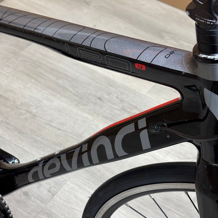 Used Devinci Leo, Carbon Fiber Road Bike Shimano 105 11-Speed, 52cm