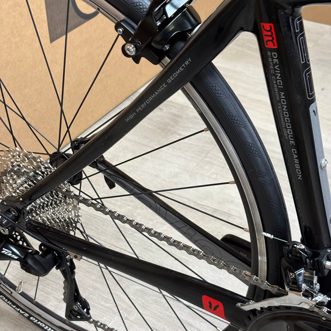 Used Devinci Leo, Carbon Fiber Road Bike Shimano 105 11-Speed, 52cm