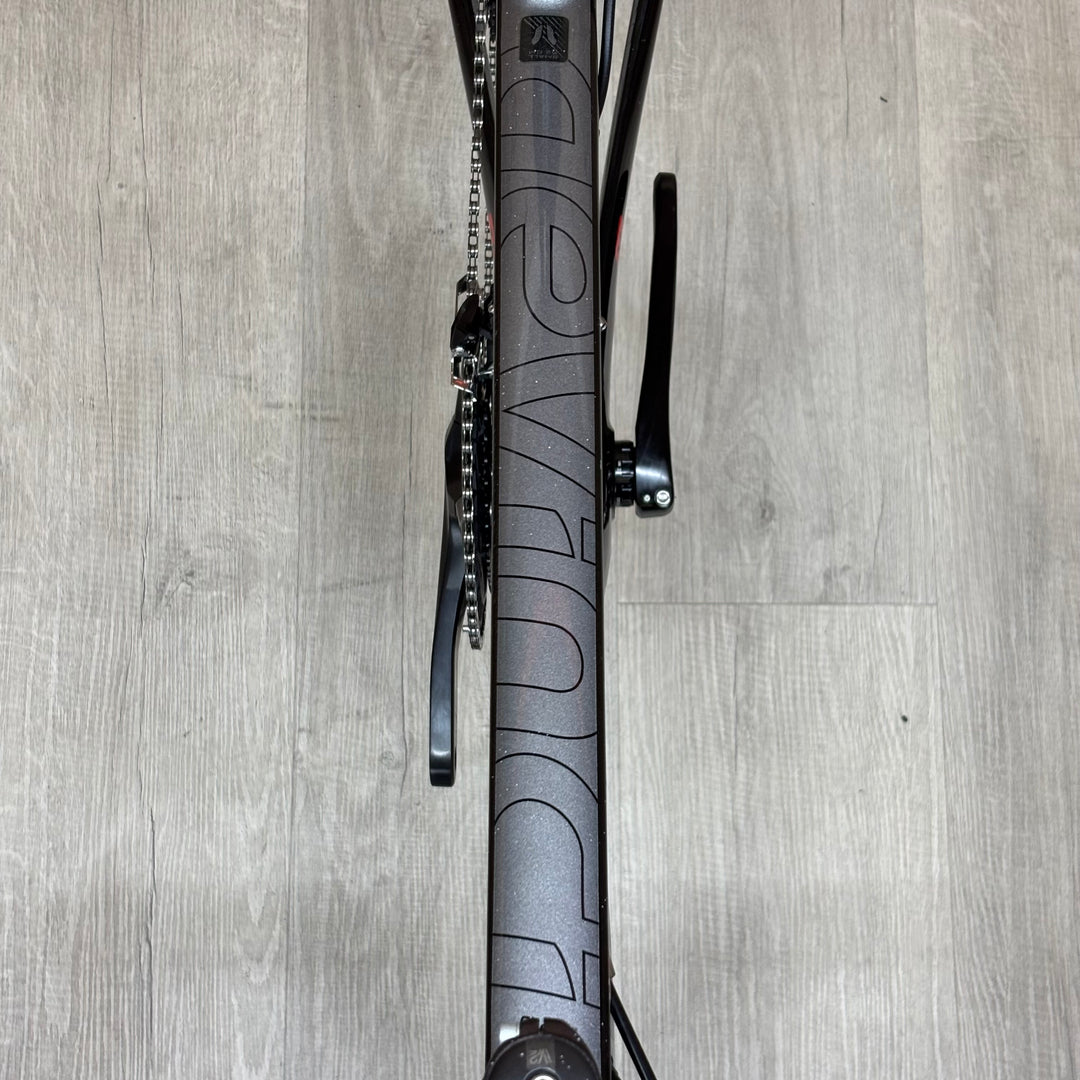 Used Devinci Leo, Carbon Fiber Road Bike Shimano 105 11-Speed, 52cm