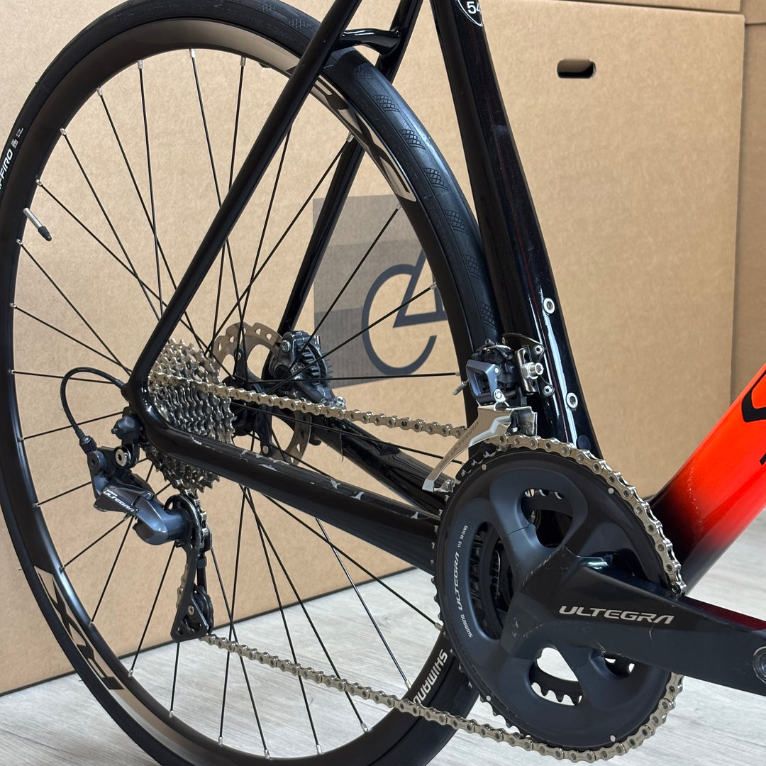 Used Specialized Tarmac SL5 Disc, Shimano Ultegra, Carbon Road Bike, 54cm