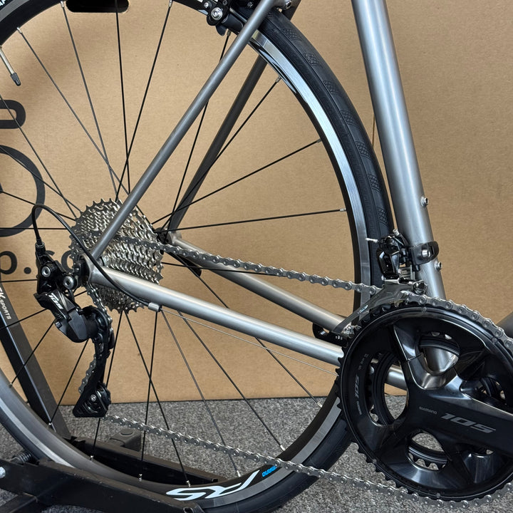 Used Dean El Diente Superlite Ti, Titanium Road Bike, 11-speed Shimano 105, 56cm