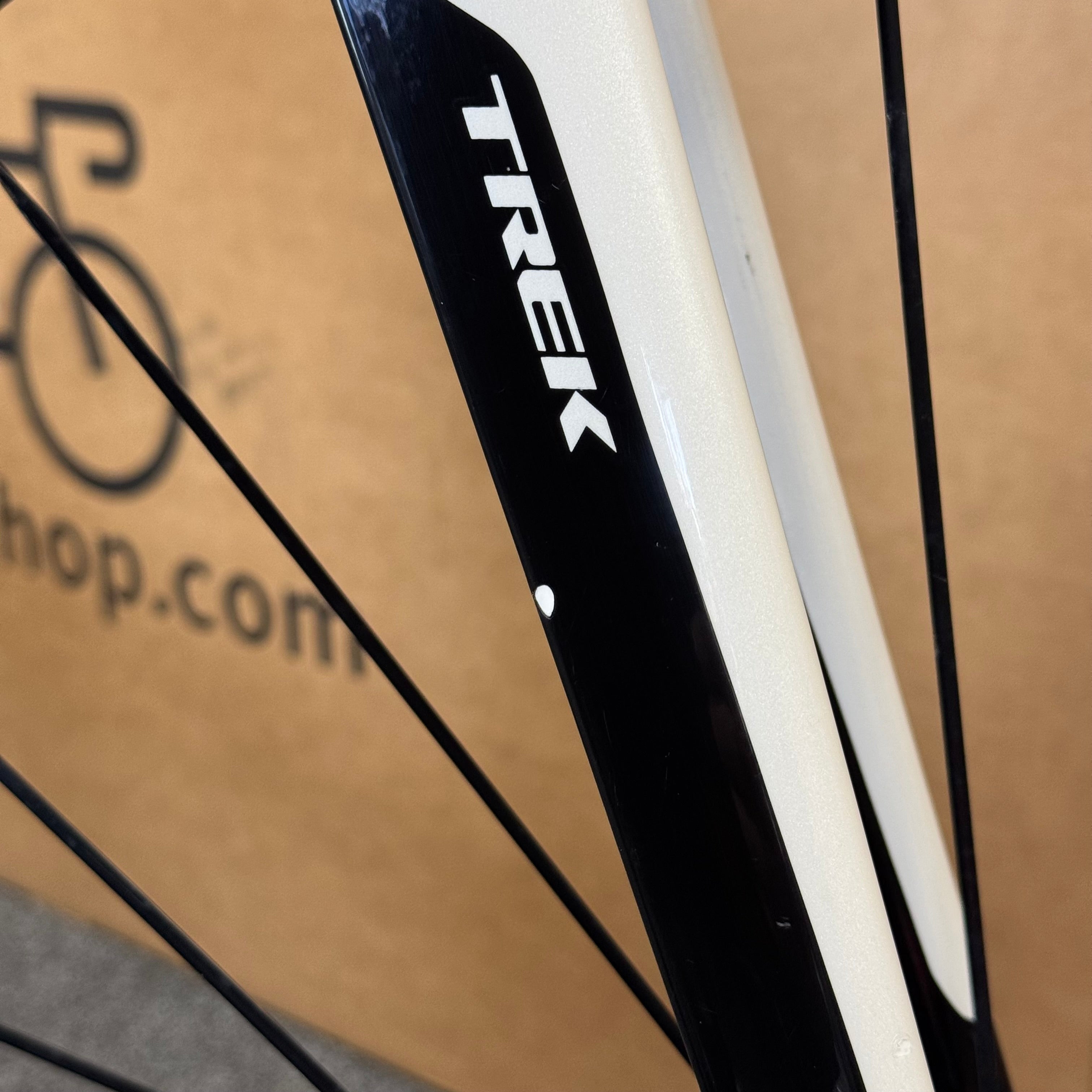mokeです　TREK Madone4.3 カーボン Used Trek Madone 4.3, Carbon Fiber Road Bike-2014, 58cm