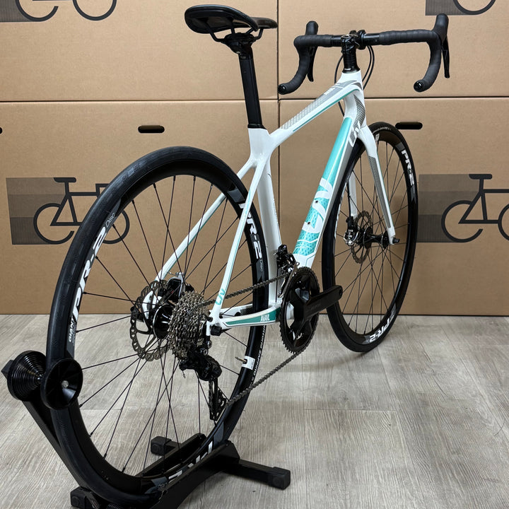 Used Liv Avail Advanced 1 Women's Disc Carbon Road Bike, Shimano 105 11-Speed, Small 52cm