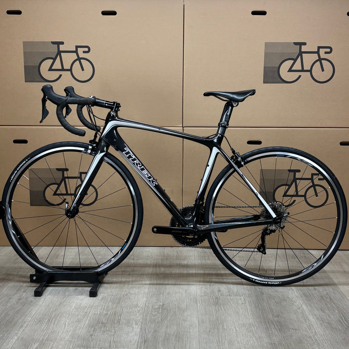 Used Trek Madone 5.2, OCLV Carbon Fiber Road Bike, 52cm