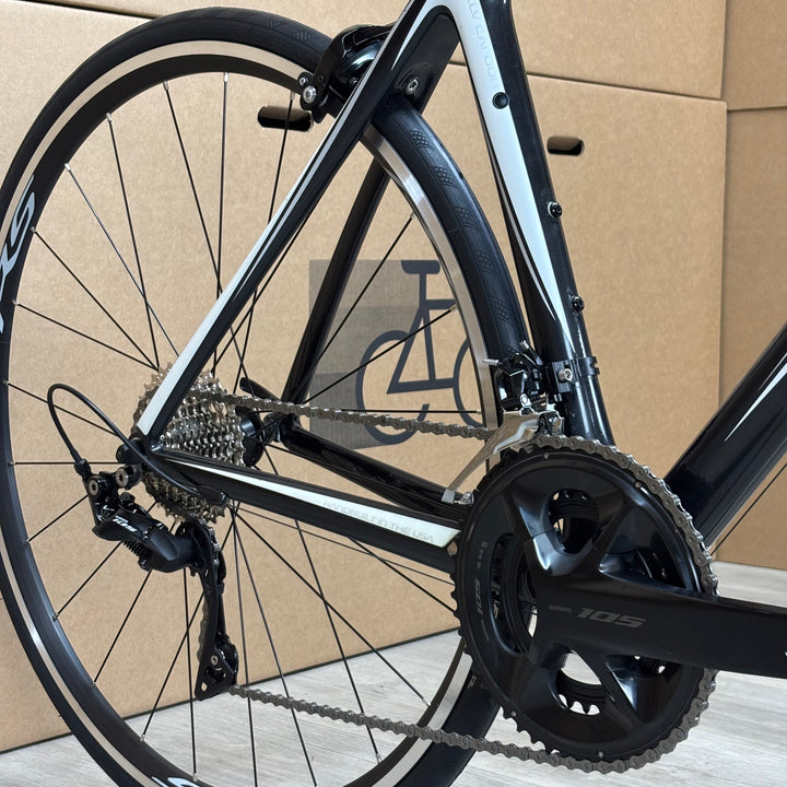 Used Trek Madone 5.2, OCLV Carbon Fiber Road Bike, 52cm