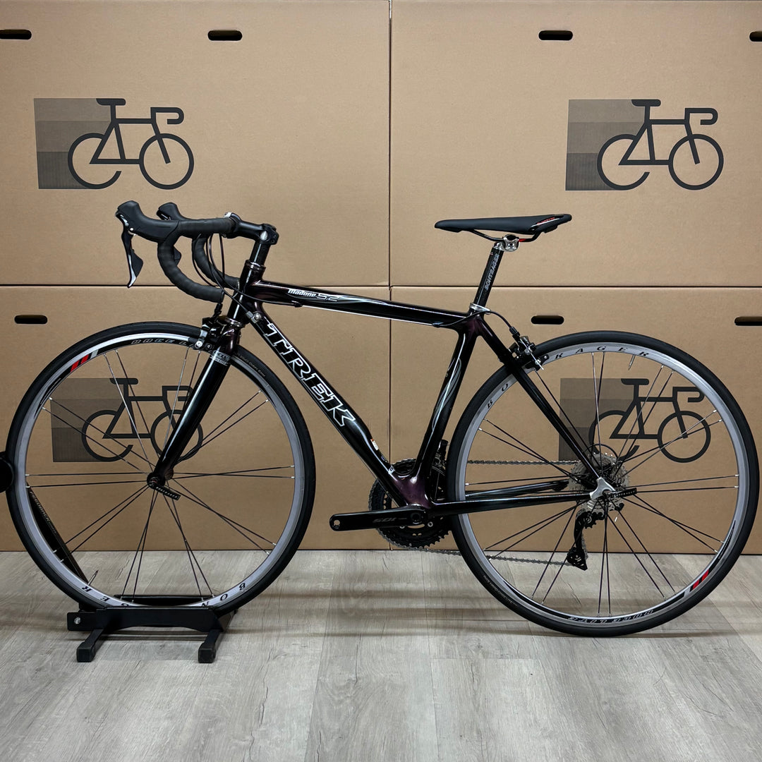 Trek Madone 5.2, Women's Carbon Road Bike, Shimano 105 11-Speed, 50cm