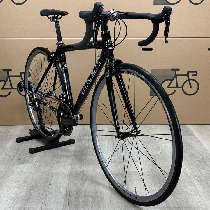 Trek Madone 5.2, Women's Carbon Road Bike, Shimano 105 11-Speed, 50cm