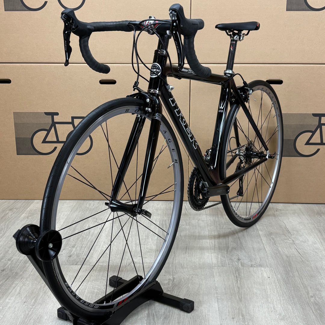 Trek Madone 5.2, Women's Carbon Road Bike, Shimano 105 11-Speed, 50cm