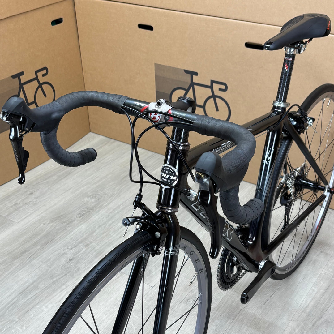 Trek Madone 5.2, Women's Carbon Road Bike, Shimano 105 11-Speed, 50cm
