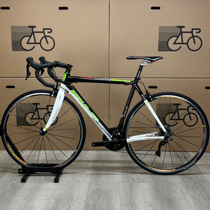Used Fuji Team Pro, Carbon Fiber Road Bike, Shimano 105 11-Speed, 54cm