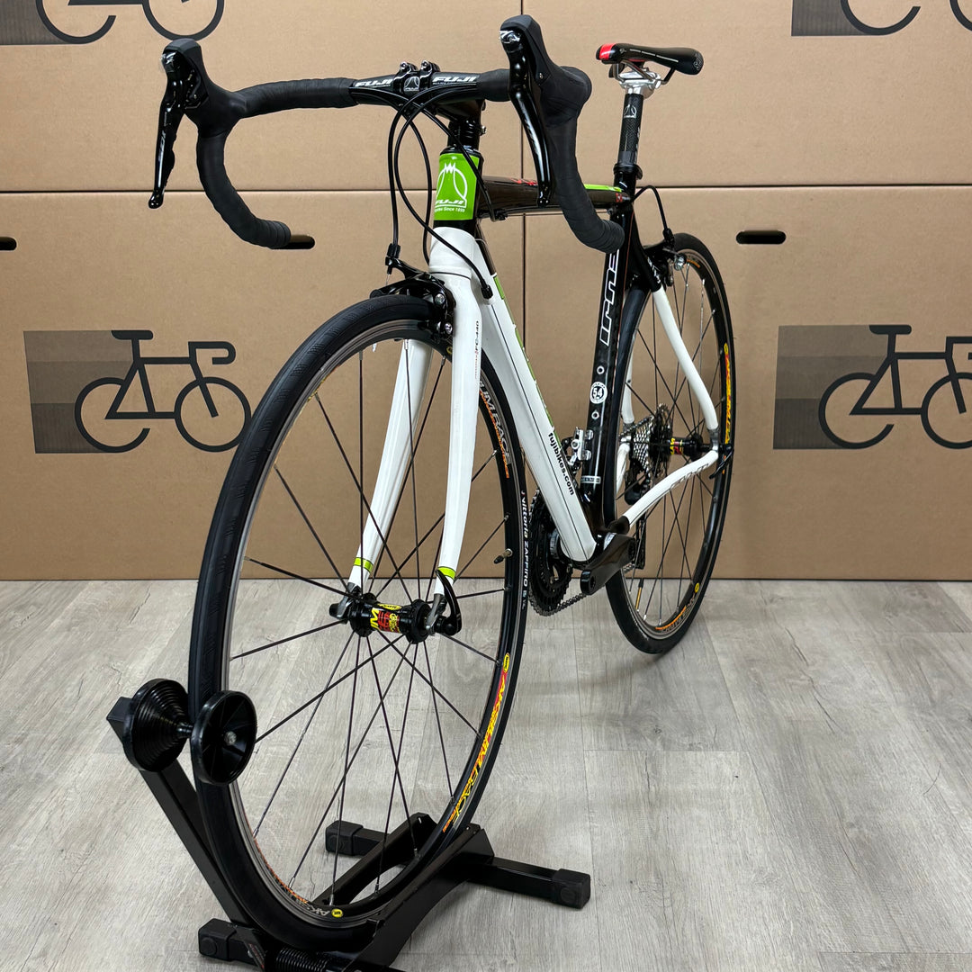 Used Fuji Team Pro, Carbon Fiber Road Bike, Shimano 105 11-Speed, 54cm