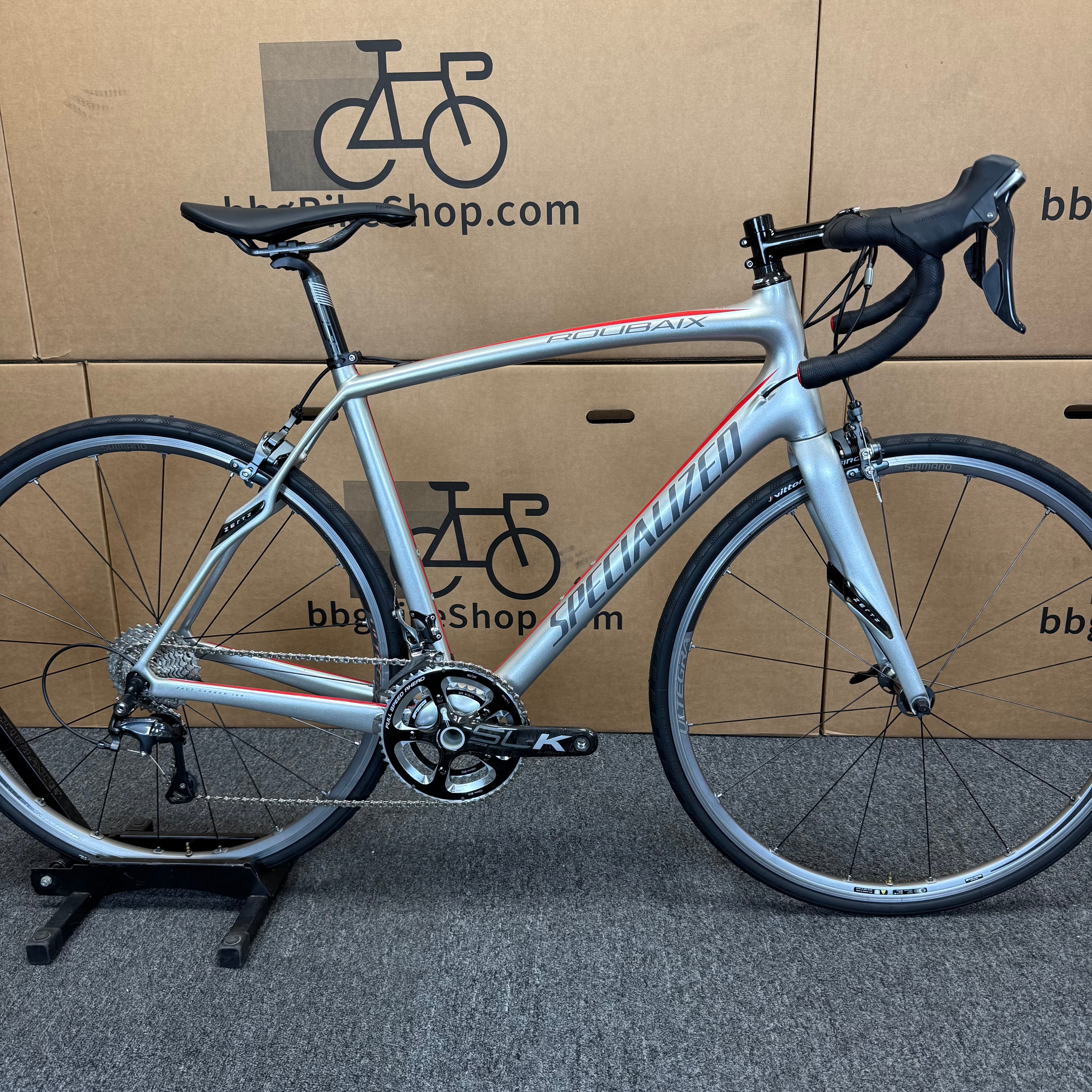 Used Specialized Roubaix SL4 Expert, Carbon Fiber Road Bike