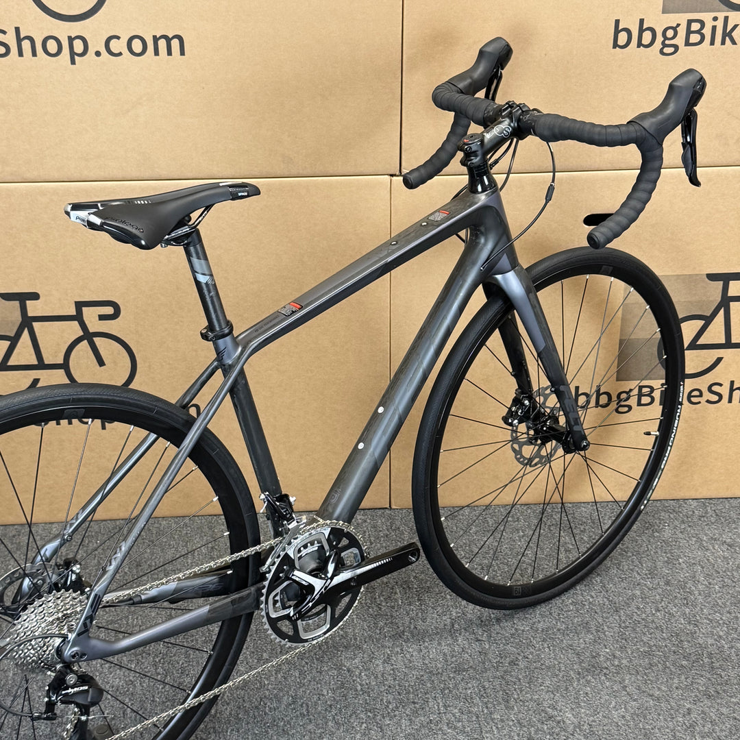 Used Felt VR5, Disc Carbon Fiber Road Bike, 11-speed Shimano 105, 51cm