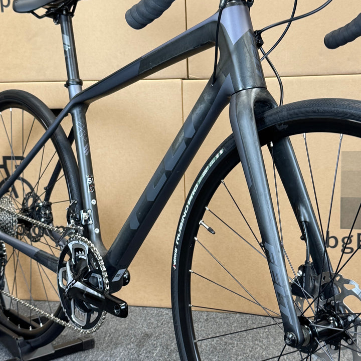 Used Felt VR5, Disc Carbon Fiber Road Bike, 11-speed Shimano 105, 51cm