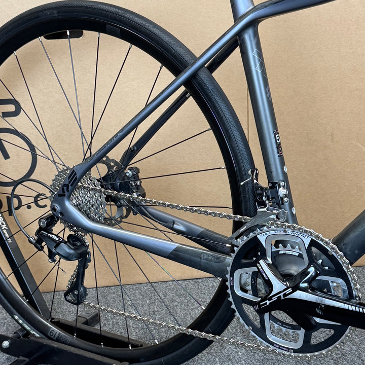 Used Felt VR5, Disc Carbon Fiber Road Bike, 11-speed Shimano 105, 51cm