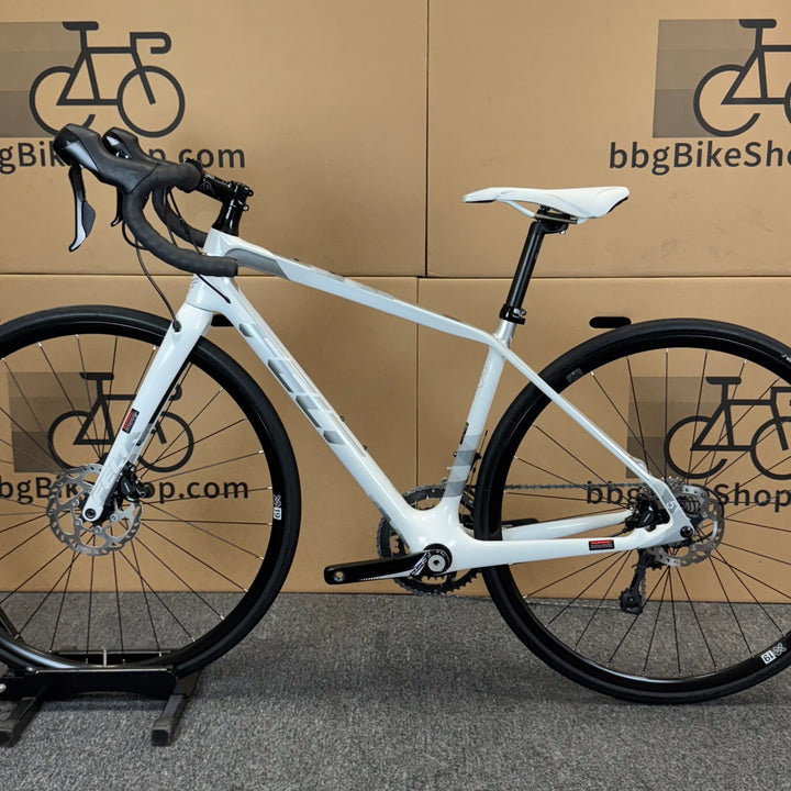 Used Felt VR5W, Disc Carbon Fiber Road Bike, 11-speed Shimano 105, 47cm