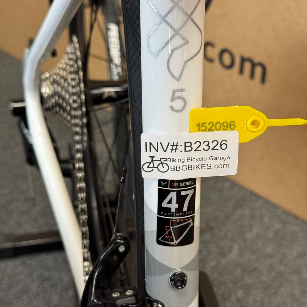 Used Felt VR5W, Disc Carbon Fiber Road Bike, 11-speed Shimano 105, 47cm