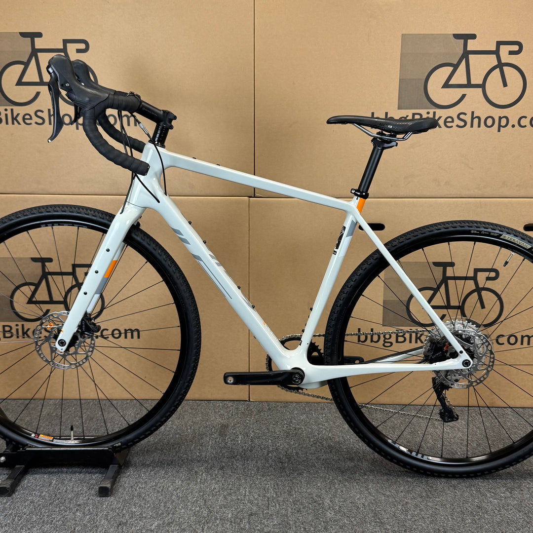 Used Salsa Warbird, Carbon Gravel Bike, Shimano GRX, 56cm