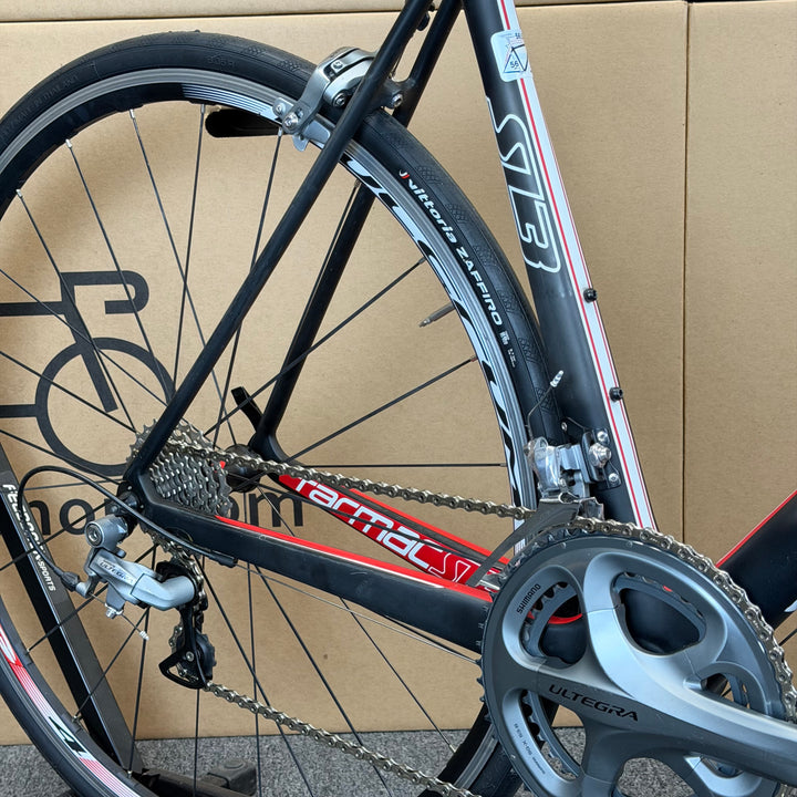 Used Specialized Tarmac, Shimano Ultegra, Carbon Fiber Road Bike, 56cm