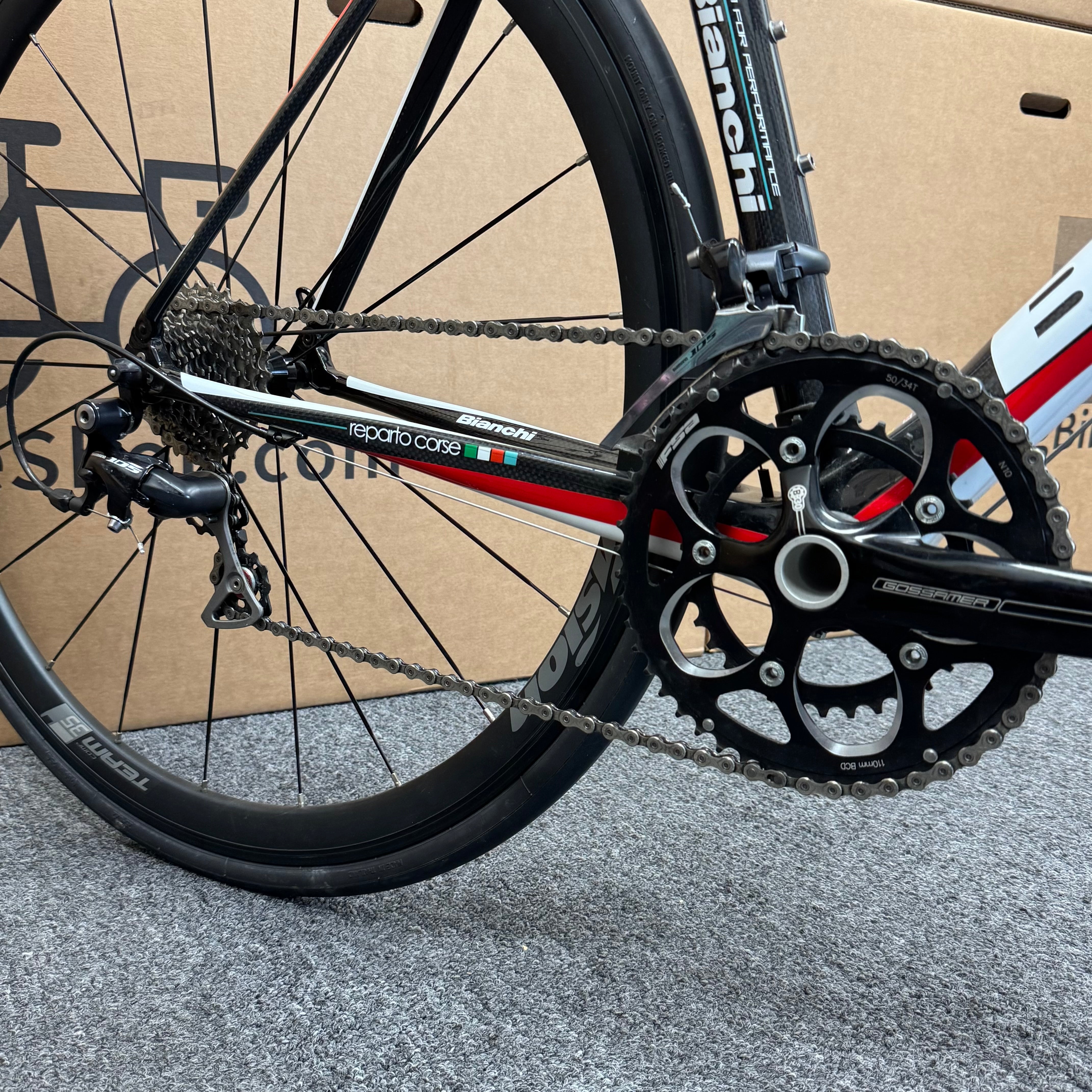 Used Bianchi Sempre, Carbon Fiber Road Bike-2014, 55cm Used Bianchi Sempre, Carbon Fiber Road Bike-2014, 55cm