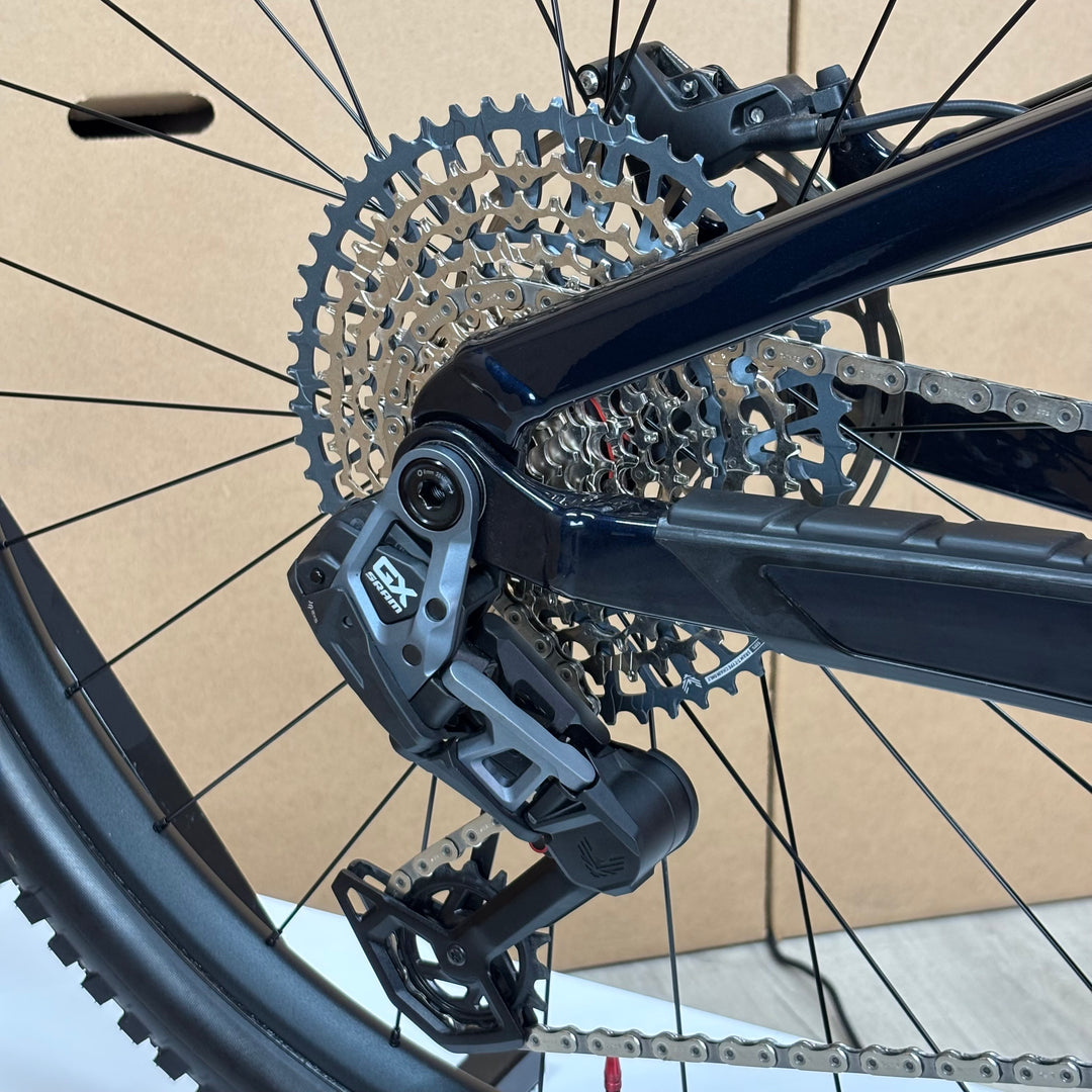 (Demo) Trek Fuel EX 8, SRAM GX AXS, 29er Full Suspension Mountain Bike, Medium