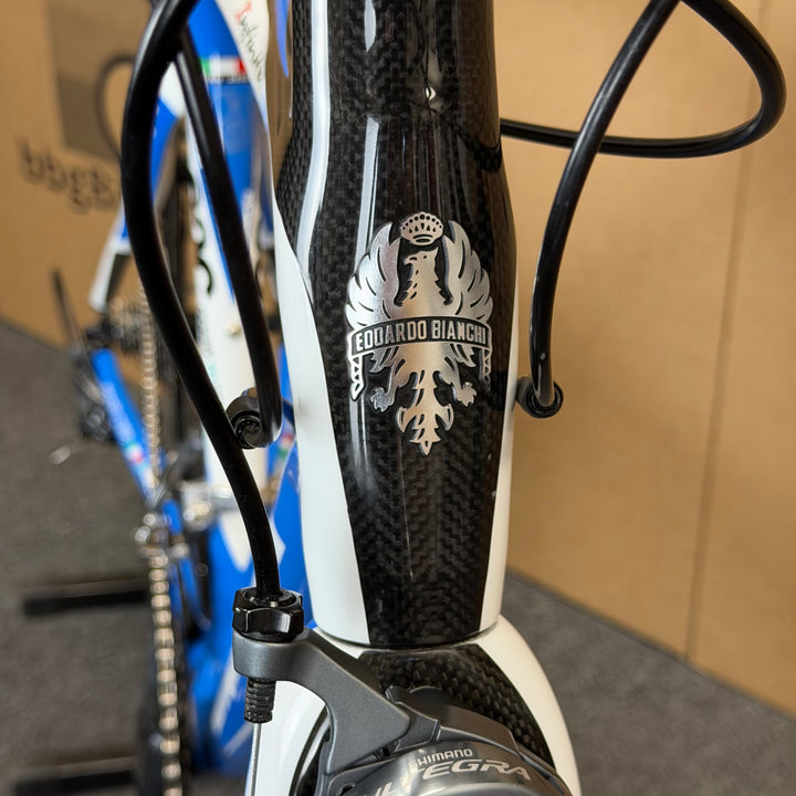 Used Bianchi Infinito, 11-speed Shimano Ultegra, Carbon Fiber Road Bike, 53cm