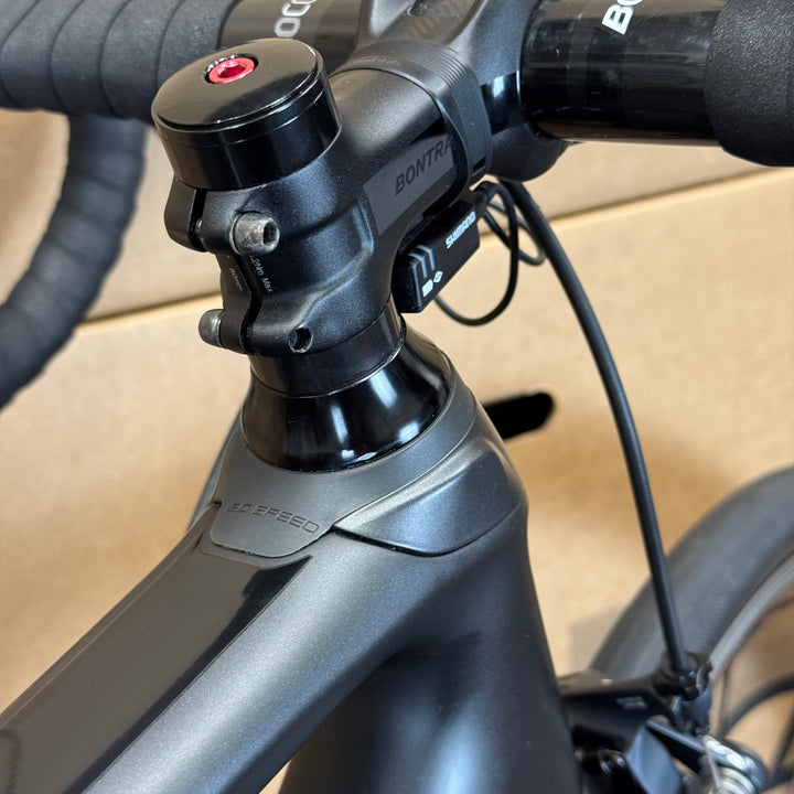 Used Trek Domane SL 6, 11-speed Ultegra Di2, Carbon Road Bike-2018, 52cm